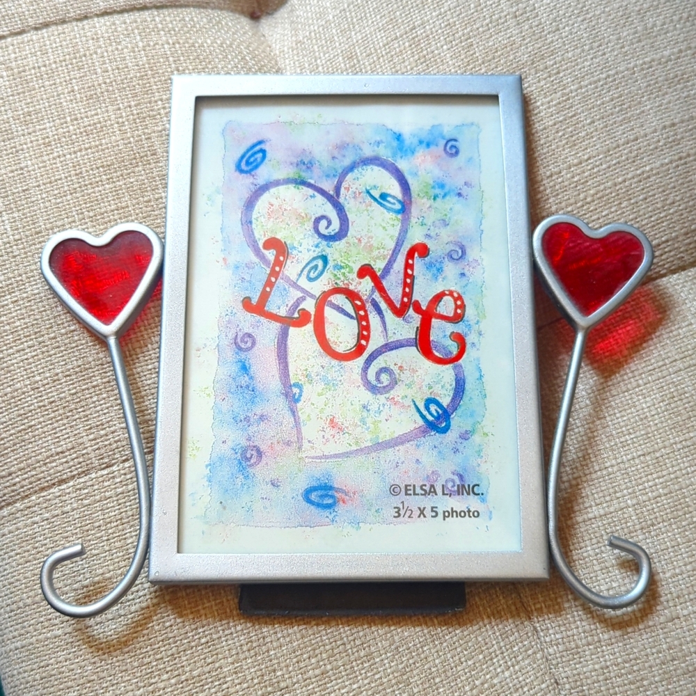 Decorative picture frame